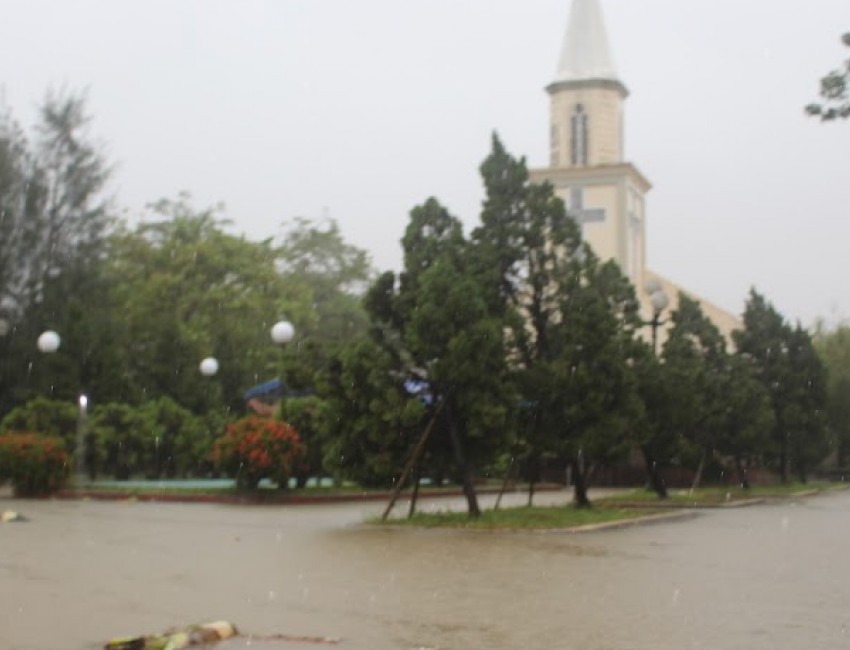 Hình ảnh lũ lụt tại Giáo Xứ Dương Sơn (cập nhật lúc 9g30 09/10/2020)