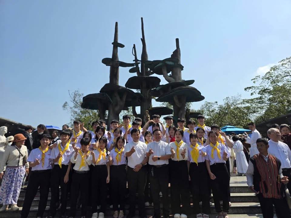 HOẠT ĐỘNG CỦA GIỚI TRẺ DƯƠNG SƠN NHỮNG NGÀY ĐẦU NĂM MỚI