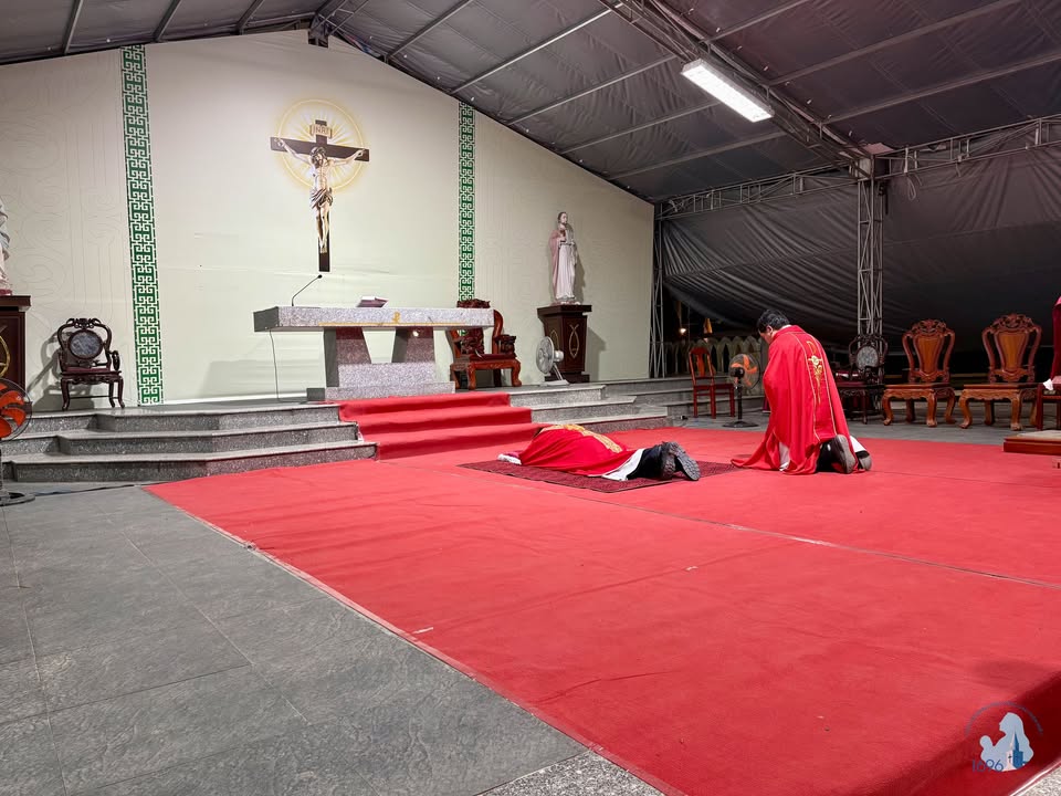 Hình ảnh: THỨ SÁU TUẦN THÁNH - TƯỞNG NIỆM CUỘC THƯƠNG KHÓ CHÚA GIÊSU