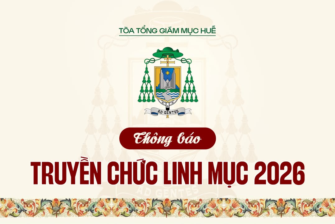 Tạ ơn Chúa và cầu nguyện cho các tiến chức. 