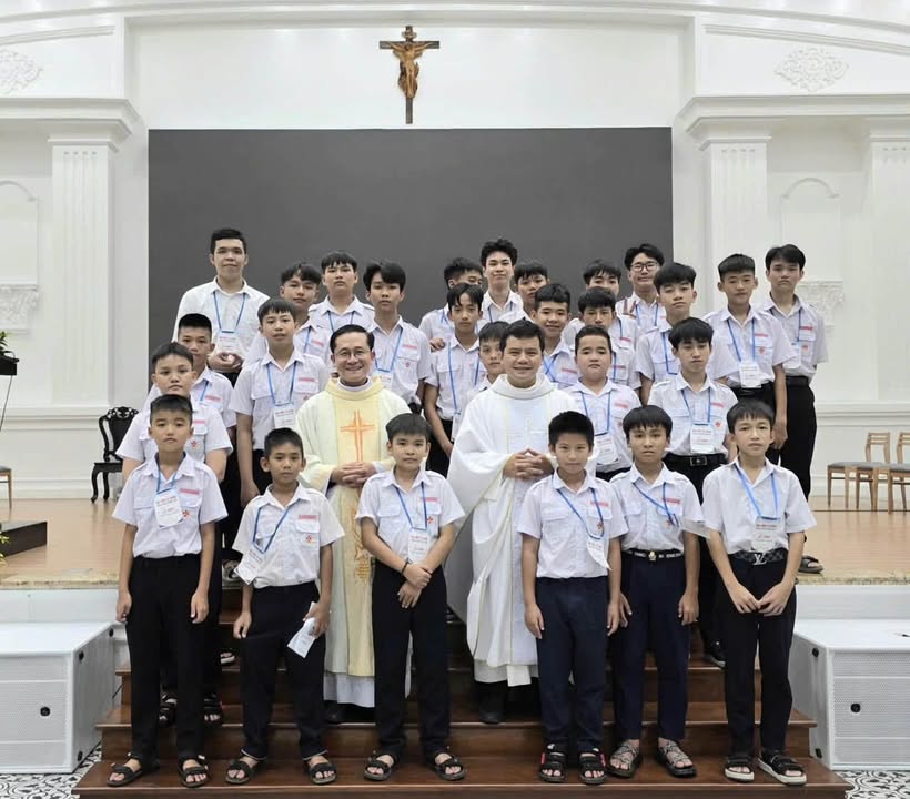 Ngày Hội Ngộ Đầy Nhiệt Huyết Của Các Lễ Sinh